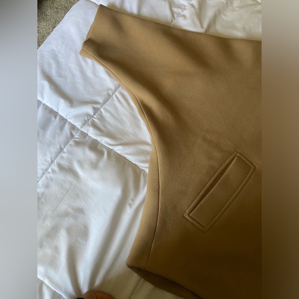 ZARA WOOL BLEND SHORT COAT SIZE M-L